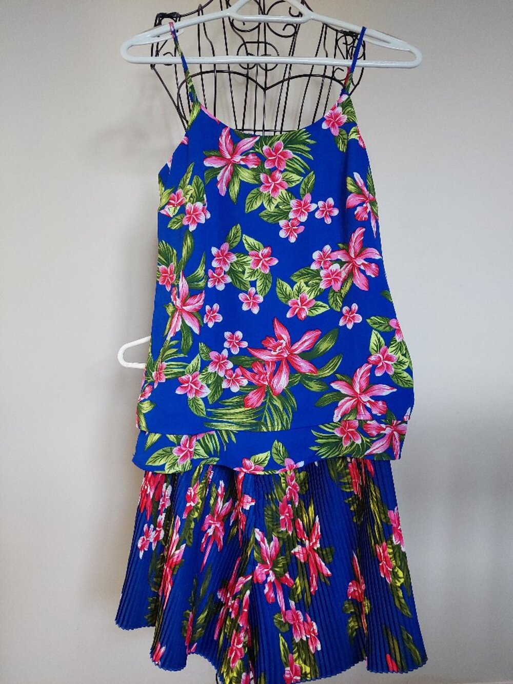Tommy Hilfiger Size XXS Erica Camisole Top Pleated Short 2-PC Set Blue Floral